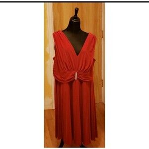 NWT
Avenue Red flowy sleeveless festive happy dress 22/24 
back zipper. #AAA